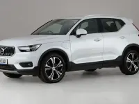 Used Volvo XC40 Inscription 262 HP (192 kW) 2021 White SUV