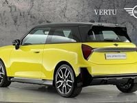 New Mini Cooper Hatch 135 kW (184 HP) 2025 Yellow Hatchback