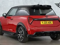 Used Mini Cooper Hatch 113 kW (154 HP) 2025 Red Hatchback