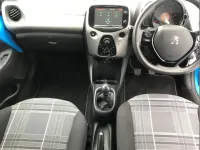 Used Peugeot 108 Active 67 HP (49 kW) 2017 Blue Hatchback
