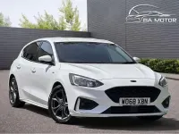 Used Ford Focus ST-Line 2019 White Hatchback