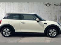 Used Mini Cooper Classic 134 HP (98 kW) 2022 White Hatchback