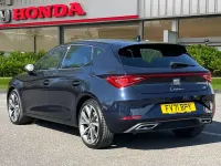 Begagnad Seat Leon FR Sport 2022 Blå Halvkombi