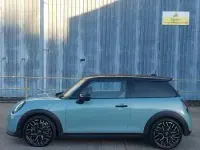 Used Mini Cooper Exclusive 204 HP (150 kW) 2024 Green Hatchback