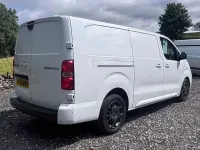 Used Citroën Dispatch 120 HP (88 kW) 2024 White MPV
