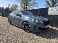 Begagnad BMW 118 M Sport 2022 Grå Halvkombi