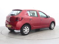 Used Dacia Sandero Ambiance 90 HP (66 kW) 2017 Red Hatchback