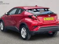 Usado Toyota C-HR 122 CV (89 kW) 2023 Rojo SUV
