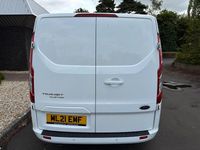 Used Ford Transit Custom Limited 130 HP (95 kW) 2021 White Van