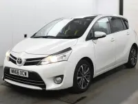 Used Toyota Verso Design 2016 White MPV