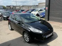 Usado Ford Fiesta Titanium 100 CV (73 kW) 2017 Negro Utilitario