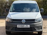 Used VW Caddy Maxi Startline 102 HP (75 kW) 2018 White MPV
