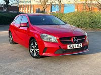 Begagnad Mercedes A160 Executive 2017 Röd Halvkombi