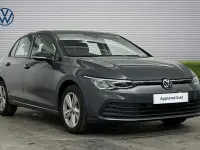 Begagnad VW Golf VIII Life 110 HK (80 kW) 2022 Grå Halvkombi