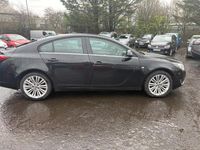 Used Vauxhall Insignia Design Edition 140 HP (102 kW) 2015 Black Hatchback