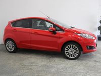Used Ford Fiesta Titanium 105 HP (77 kW) 2014 Red Hatchback