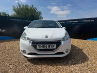 Used Peugeot 208 Active 82 HP (60 kW) 2014 White Hatchback