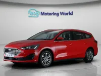 Używany Ford Focus Titanium 125 KM (91 kW) 2023 Czerwony Kombi