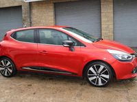 Used Renault Clio IV Dynamique 90 HP (66 kW) 2015 Red Hatchback