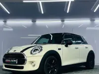 Usado Mini Cooper Hatch 136 CV (100 kW) 2018 Blanco Utilitario