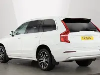Used Volvo XC90 Momentum 235 HP (172 kW) 2021 Metallic  ice white SUV