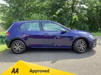 Used VW Golf VII SE 115 HP (84 kW) 2018 Blue Hatchback
