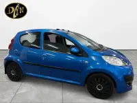 Used Peugeot 107 Active 68 HP (50 kW) 2013 Blue Hatchback