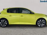 Used Peugeot 208 Allure 101 HP (74 kW) 2025 Hatchback
