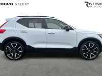 Usado Volvo XC40 Ultra 2025 Azul SUV