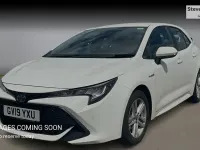 Used Toyota Corolla 122 HP (89 kW) 2019 White Hatchback
