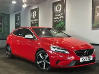 Gebraucht Volvo V40 R-Design 190 PS (139 kW) 2017 Rot Kleinwagen