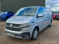 Second-hand VW Transporter Highline 150 CP (110 kW) 2023 Argintiu Van