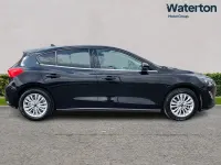 Used Ford Focus Titanium 152 HP (111 kW) 2022 Black Hatchback