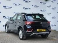 Usado VW T-Roc Life 150 HP (110 kW) 2023 Preto SUV