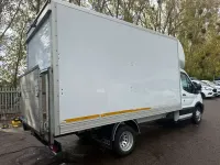 Usado Ford Transit 130 CV (95 kW) 2022 Blanco Descapotable