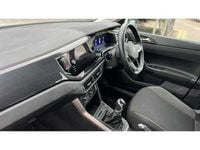 Used VW Polo Life 80 HP (58 kW) 2023 Pure white Hatchback