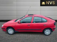 Used Renault Mégane 107 HP (78 kW) 1998 Red Hatchback
