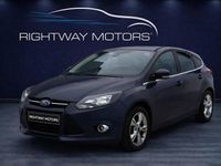 Used Ford Focus Zetec 105 HP (77 kW) 2013 Grey Hatchback