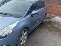 Used Peugeot 5008 Active 112 HP (82 kW) 2012 Blue MPV