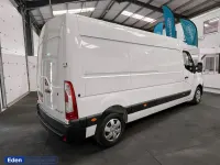 Używany Renault Master Business 135 KM (99 kW) 2023 Biały Minivan