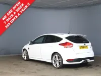 Used Ford Focus ST 185 HP (136 kW) 2016 White Hatchback