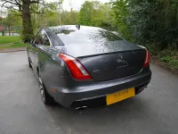 Usado Jaguar XJ Portfolio 300 HP (220 kW) 2016 Cinzento Sedan