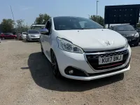 Used Peugeot 208 Prestige 208 HP (152 kW) 2017 White Hatchback