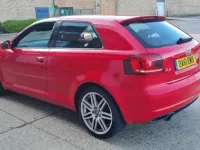 Begagnad Audi A3 S-Line 2011 Röd Halvkombi