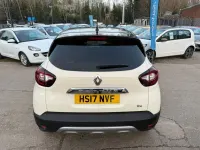 Used Renault Captur Dynamique 90 HP (66 kW) 2017 Cream/black SUV