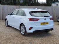 Used Kia Ceed 114 HP (83 kW) 2018 White Hatchback