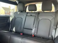 Used Land Rover Defender SE Dynamic 249 HP (183 kW) 2025 Metallic  santorini black SUV