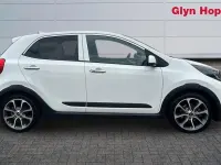 Used Kia Picanto X-Line 67 HP (49 kW) 2023 White Hatchback