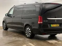 Usado Mercedes EQV300 89 kW (122 HP) 2021 Preto Monovolume