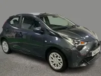 Gebraucht Toyota Aygo X-play 72 PS (52 kW) 2021 Grau Kleinwagen